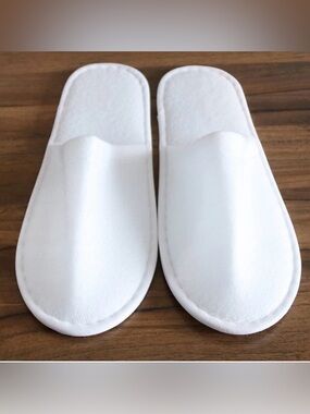 Unlisted White Plush Slip-On House Slippers